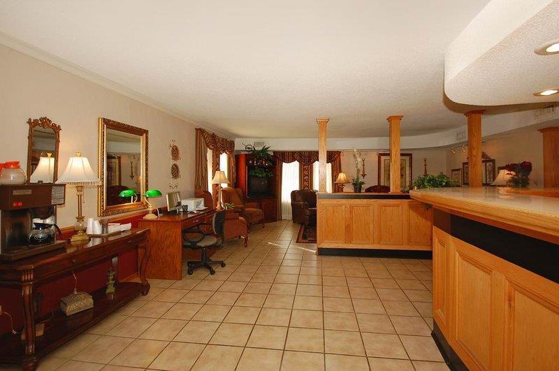 Red Roof Inn Forrest City Dalaman gambar